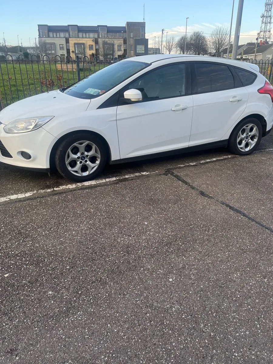 Ford Focus 2012 READ ADD - Image 3