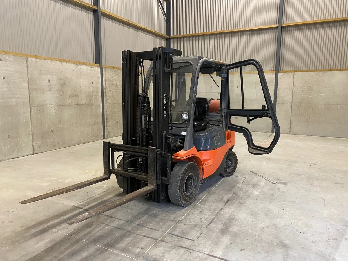 Forklift Toyota - Image 2