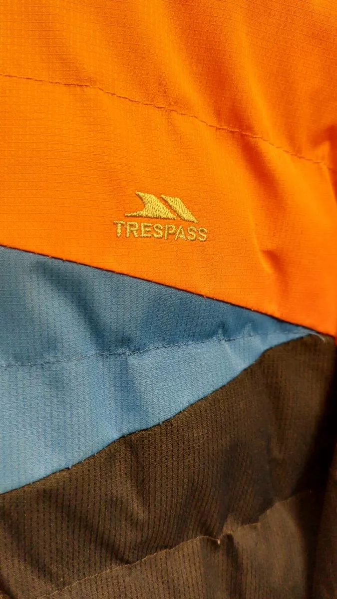 Trespass waterproof jacket - Image 2