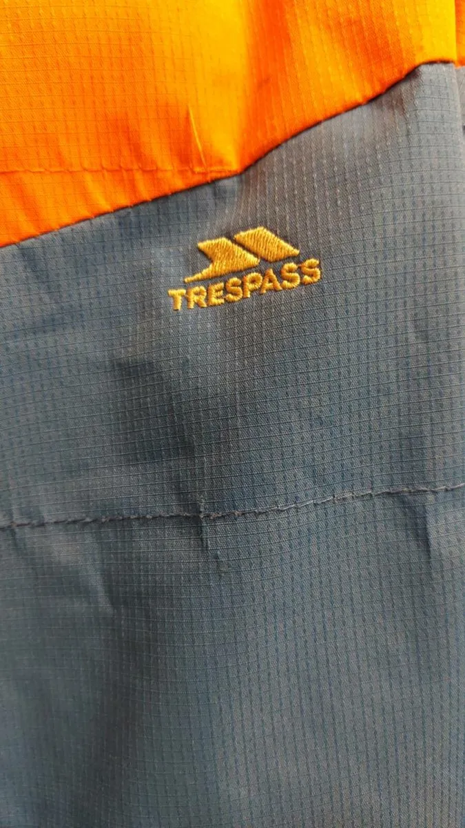 Trespass waterproof jacket - Image 4