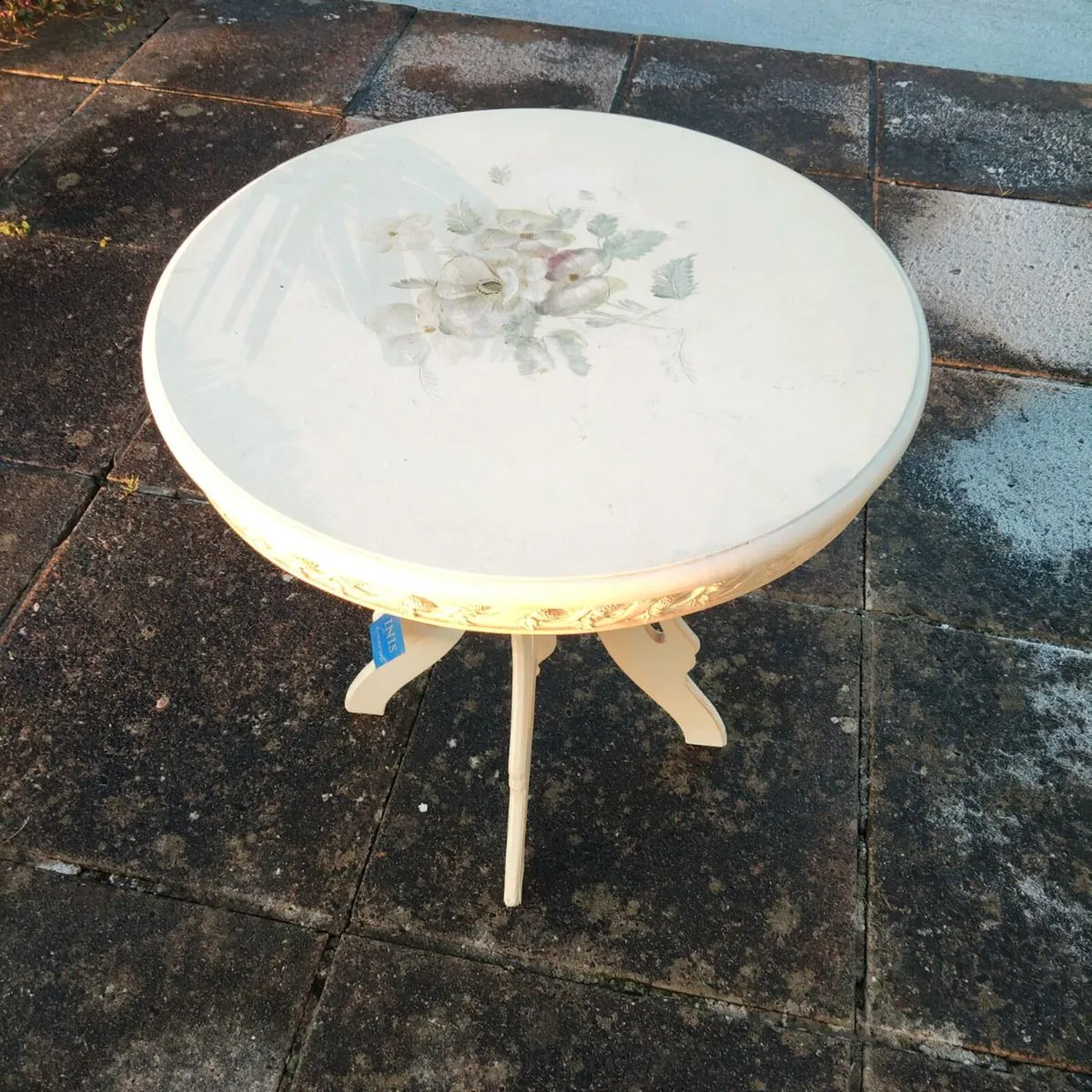 French Table - Image 3