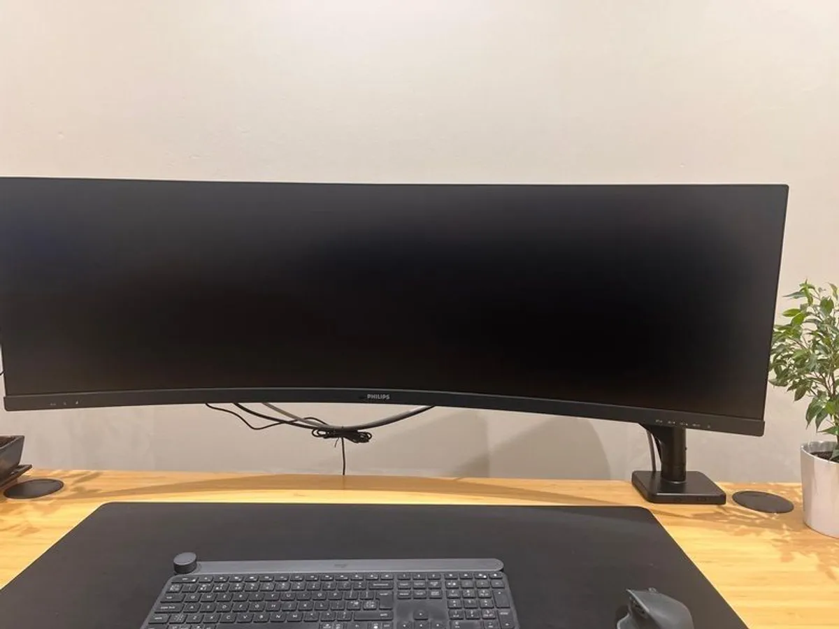 Philips monitor curved 49" screen - Image 1