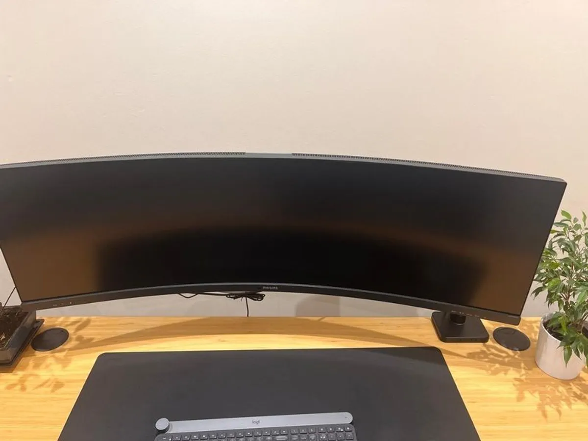 Philips monitor curved 49" screen - Image 2