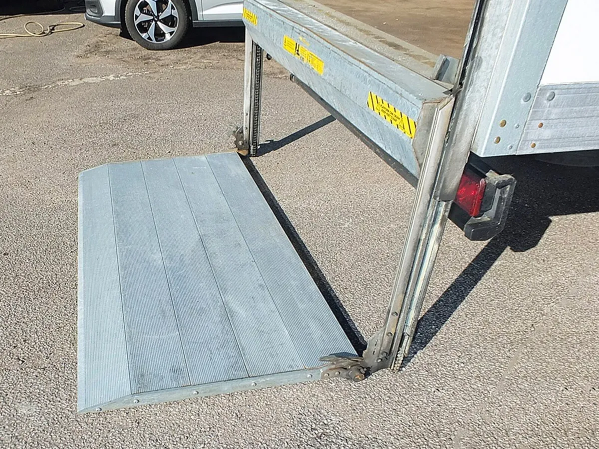 2022 Ford Transit Luton Box Van - Image 3