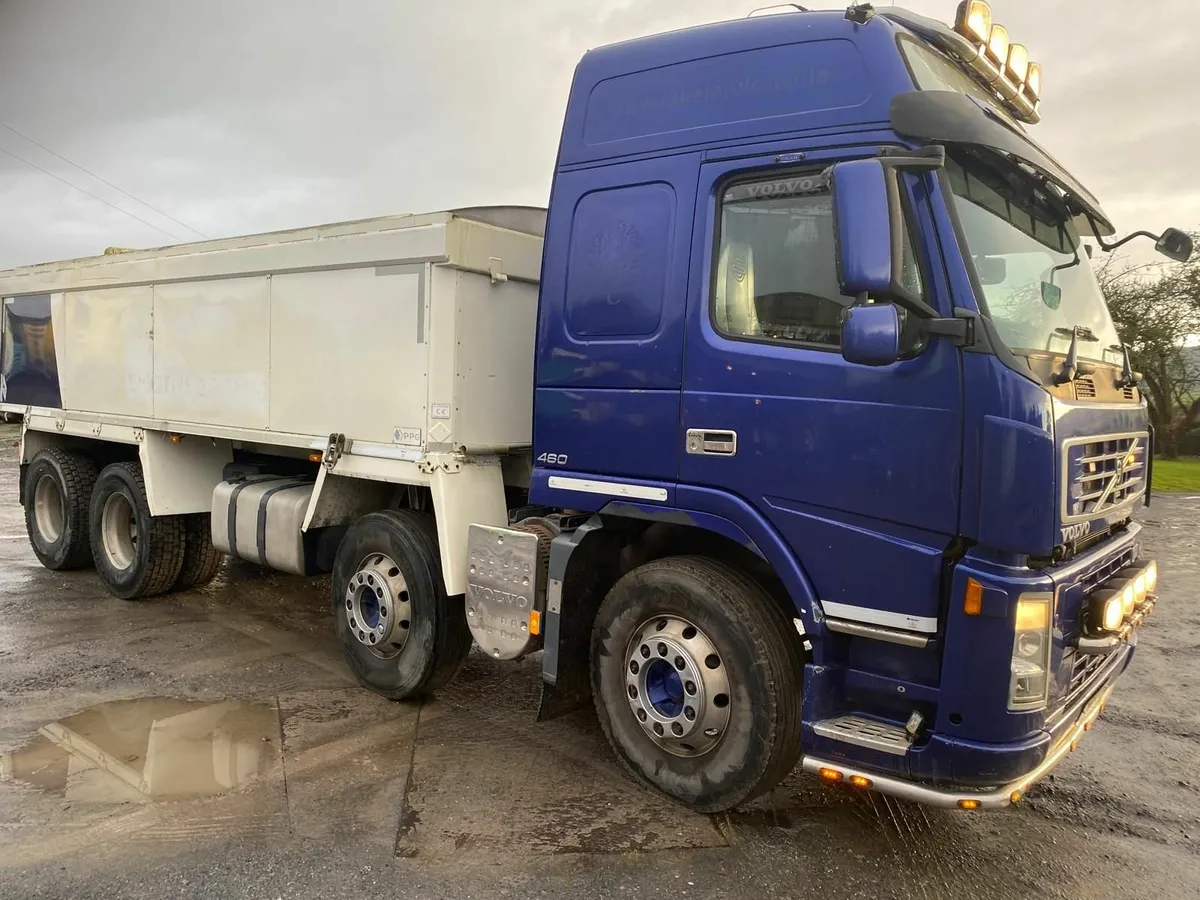 Volvo Other 2010 - Image 1