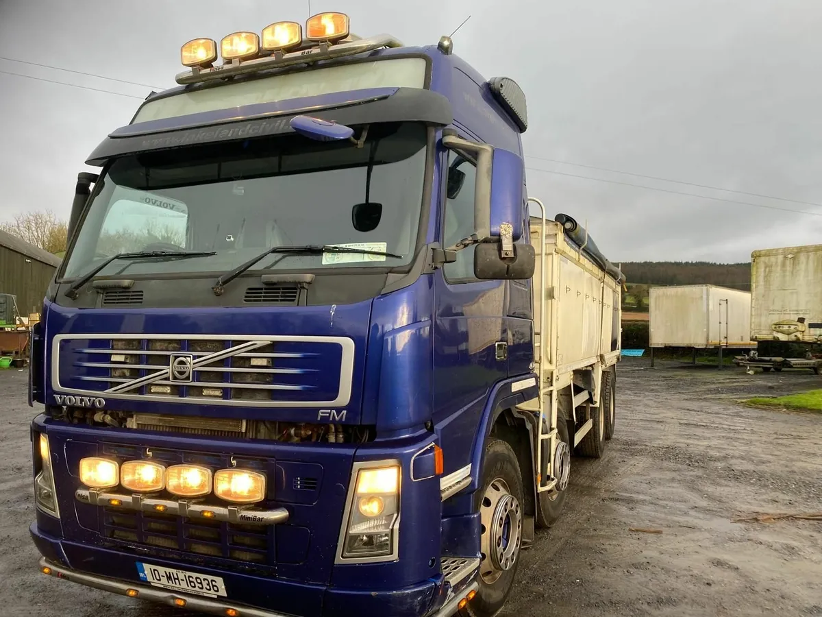 Volvo Other 2010 - Image 2