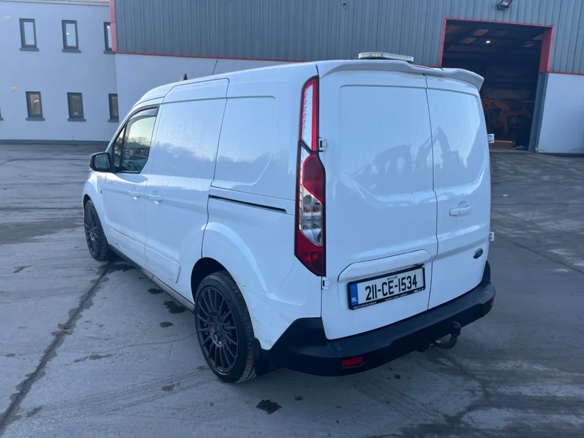 Ford Tourneo Connect 2021 - Image 4