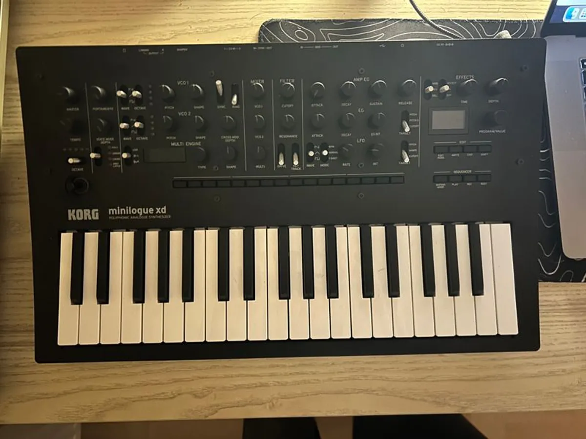 Korg Minilogue XD