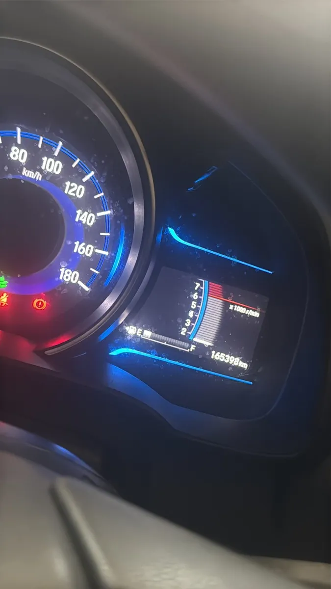 Honda fit 2015 - Image 2