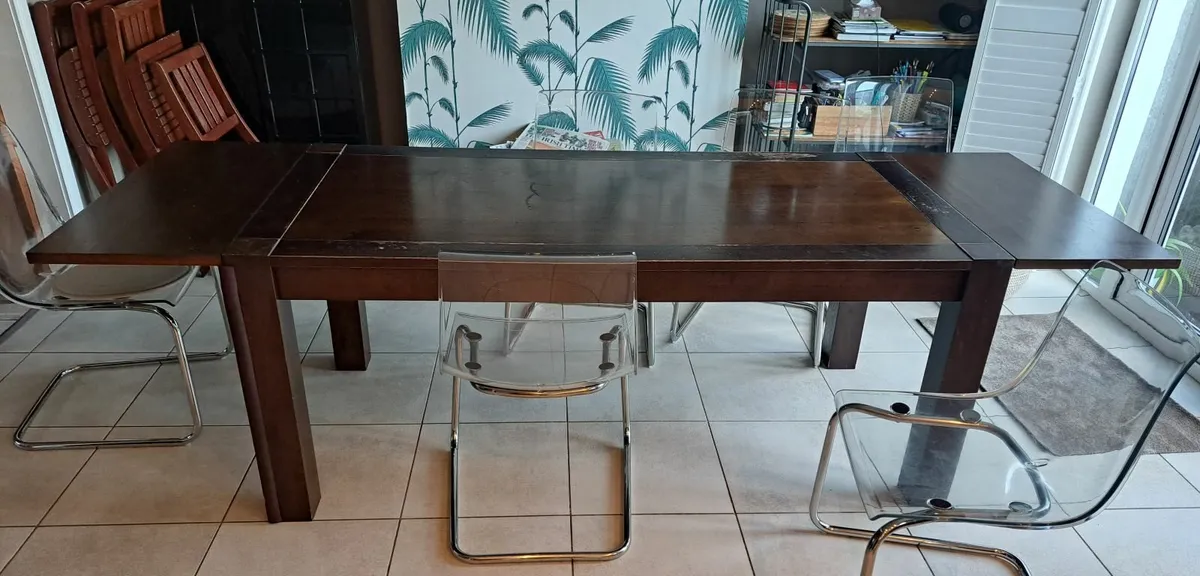 Large Extendable Walnut Dining table - Image 1