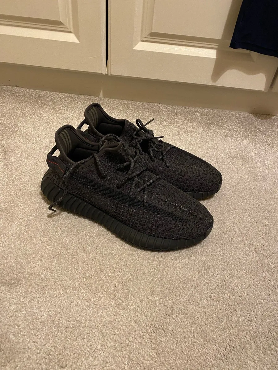 Yeezy shoes - Image 1