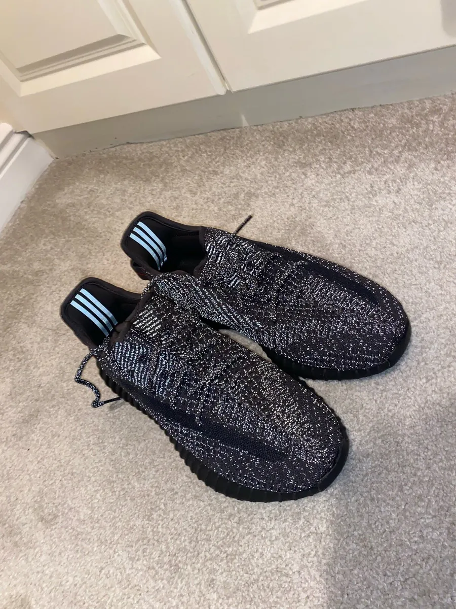 Yeezy shoes - Image 3