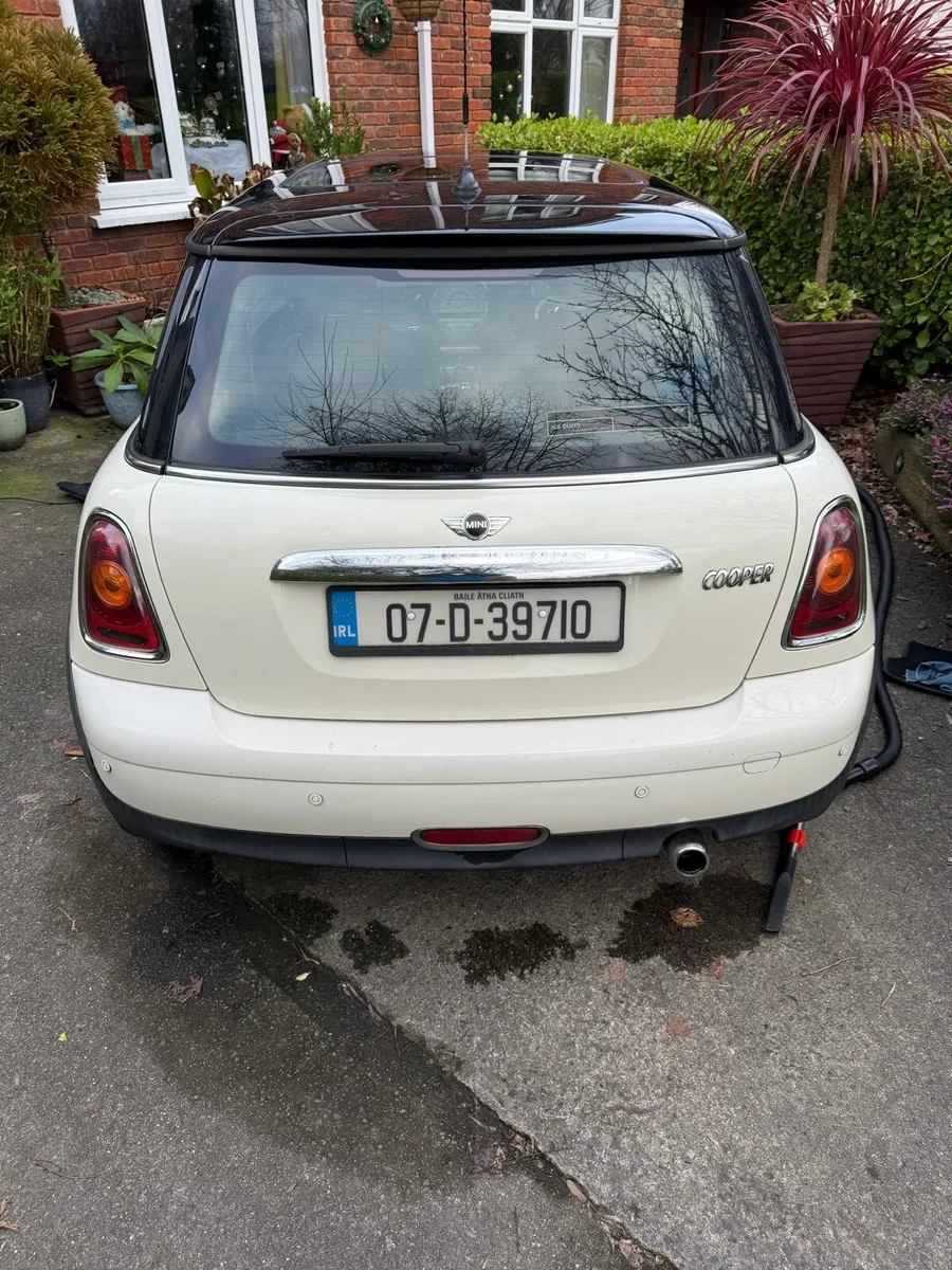 Car - Beautiful white mini cooper. - Image 3