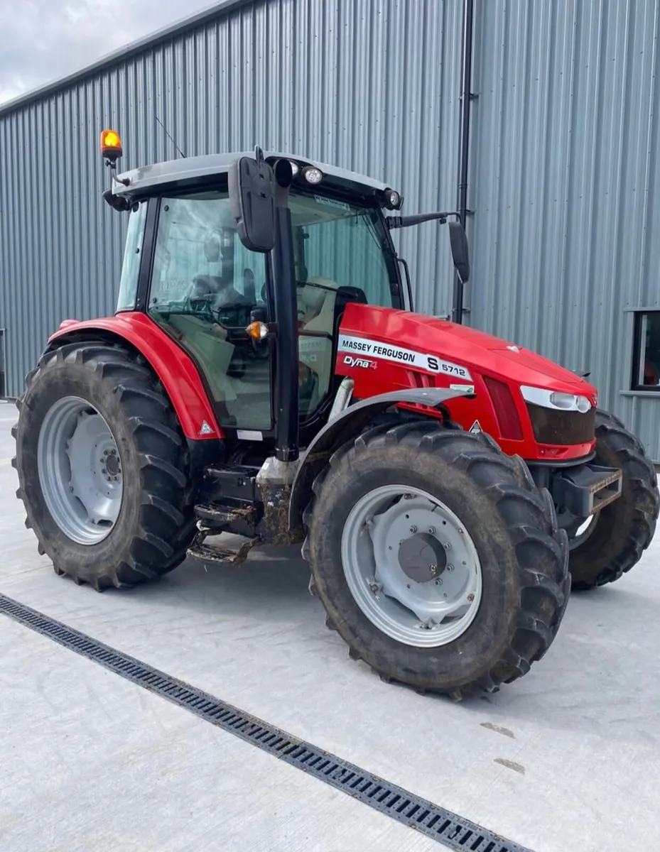 Massey Ferguson 5712S - Image 2