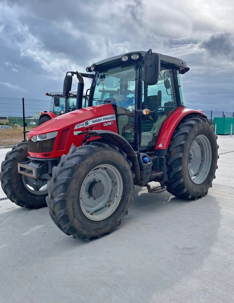 Massey Ferguson 5712S - Image 1