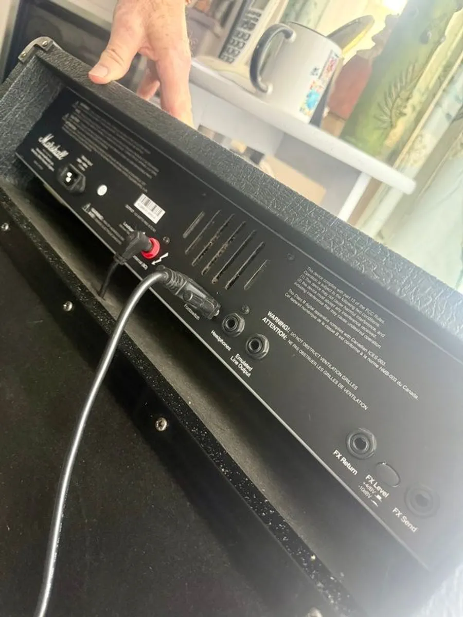 Marshall 100 Watt. Valvestate Combo Amplifier - Image 3