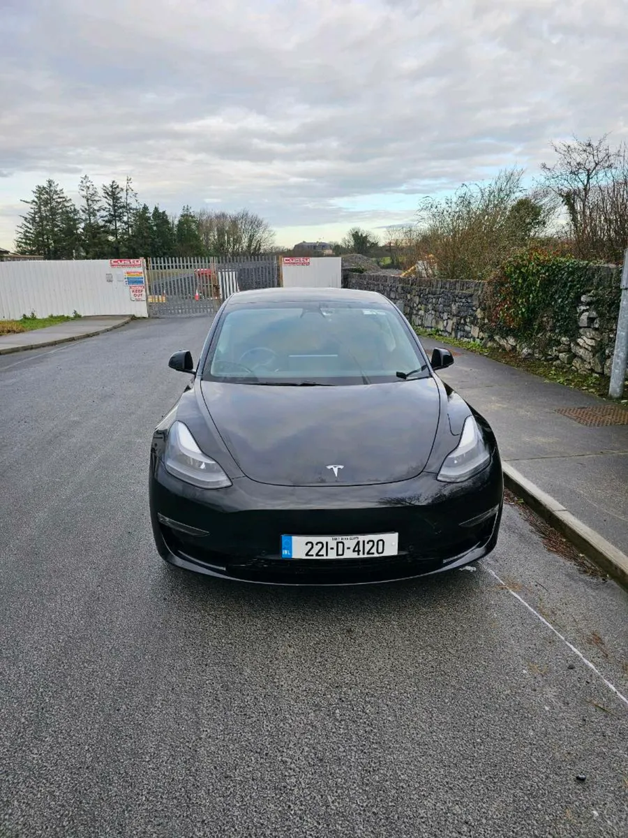 2022 Tesla Model 3 Long Range Dual Motor AWD w/Acc - Image 2