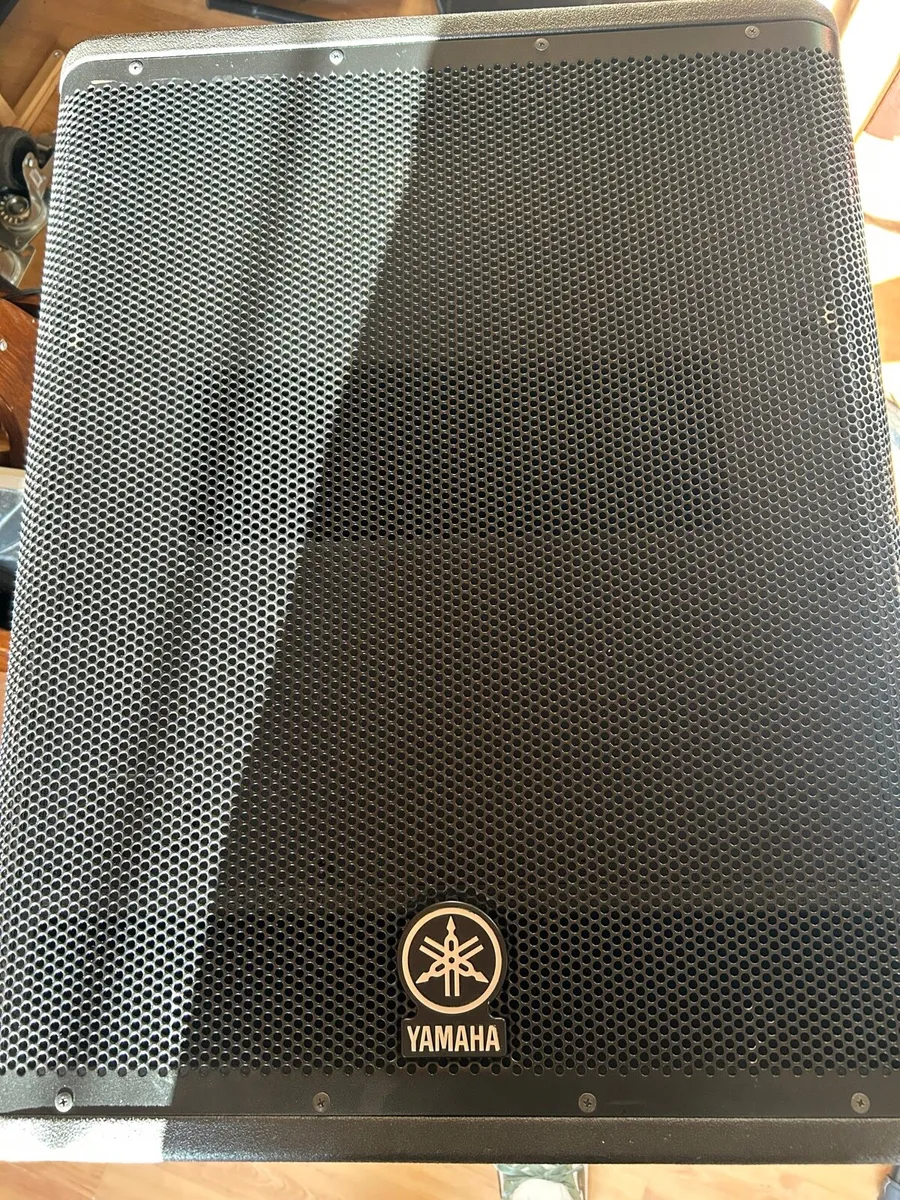 Yamaha Subwoofer - Image 1