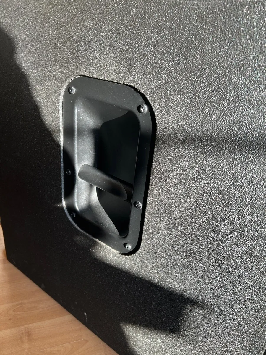 Yamaha Subwoofer - Image 3
