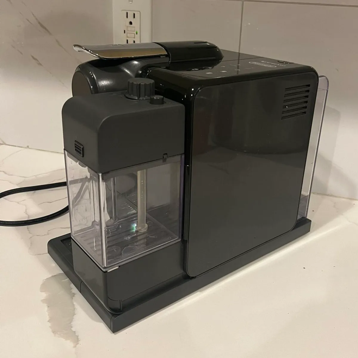 Nespresso Lattissima Touch Coffee Machine - Image 2