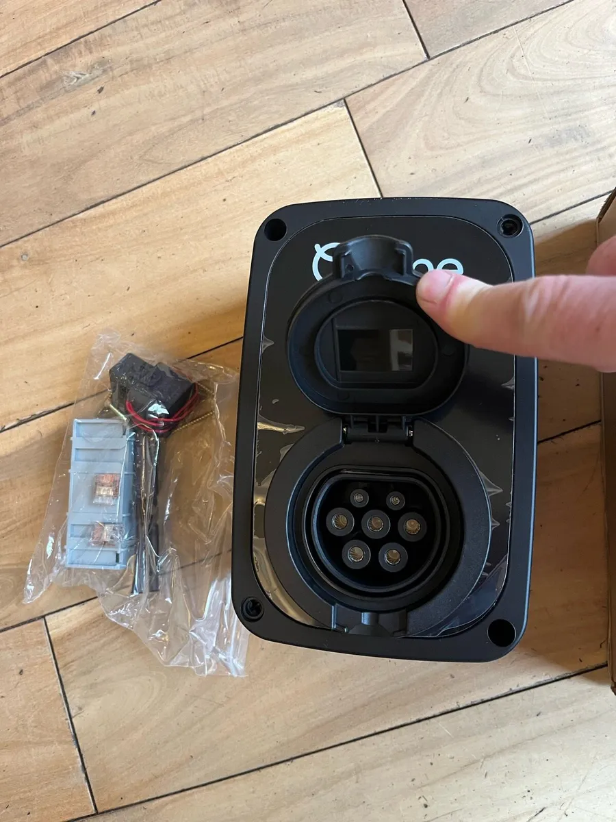 Ev charger - Image 4