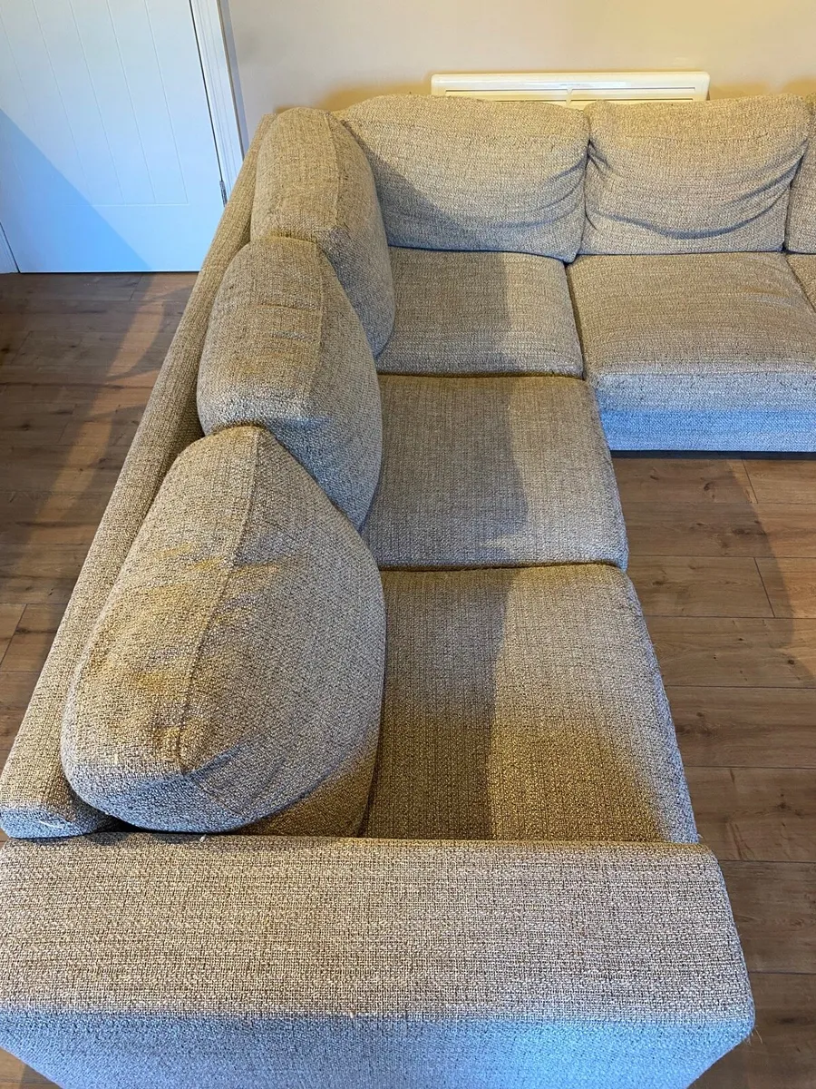 L Shaped couch - Image 2