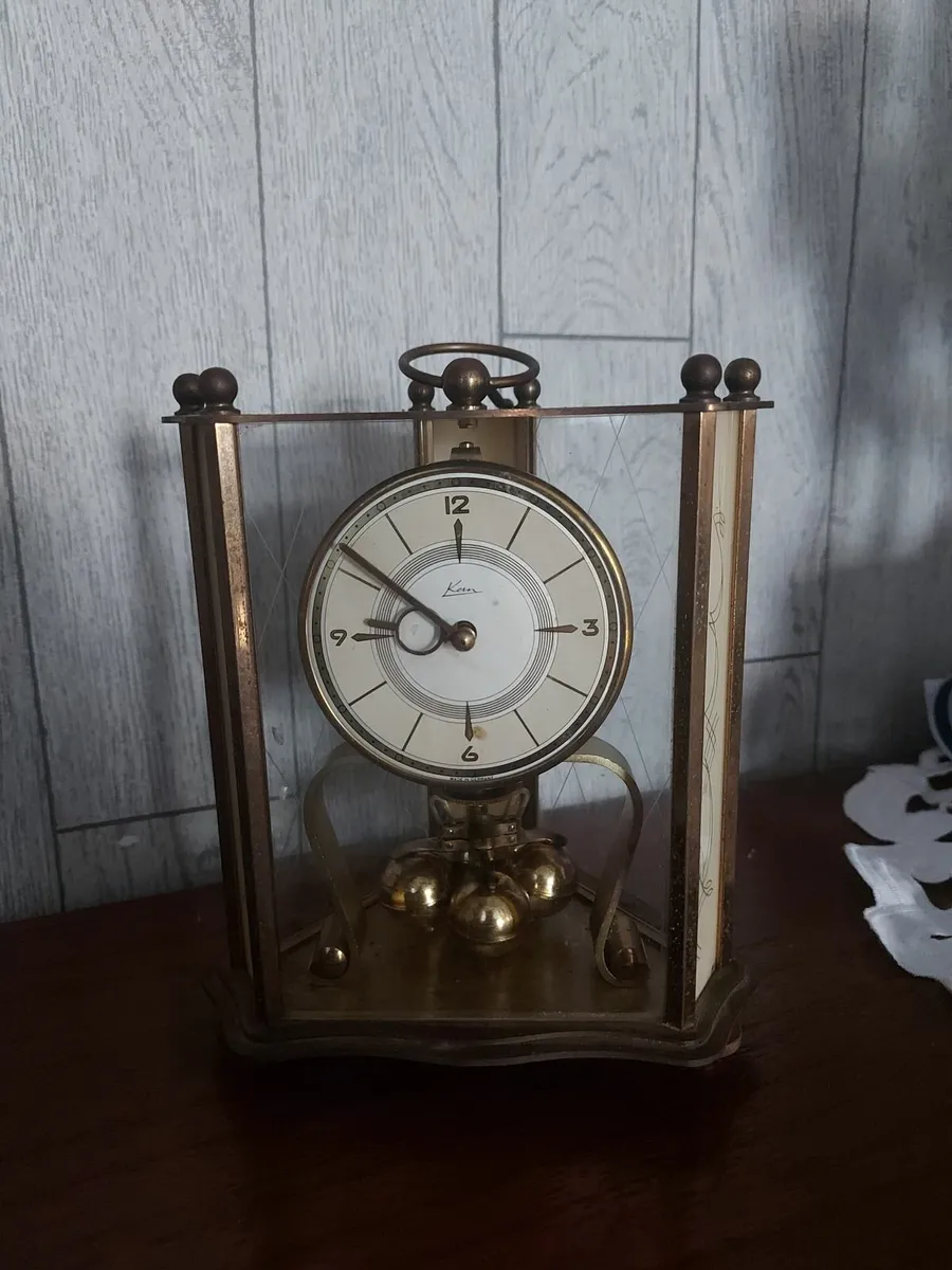 Kern 400 day clock - Image 1