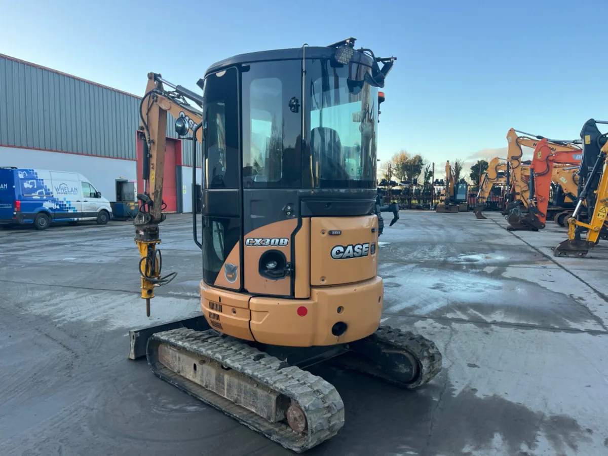 Case CX30B Mini Excavator - Image 3