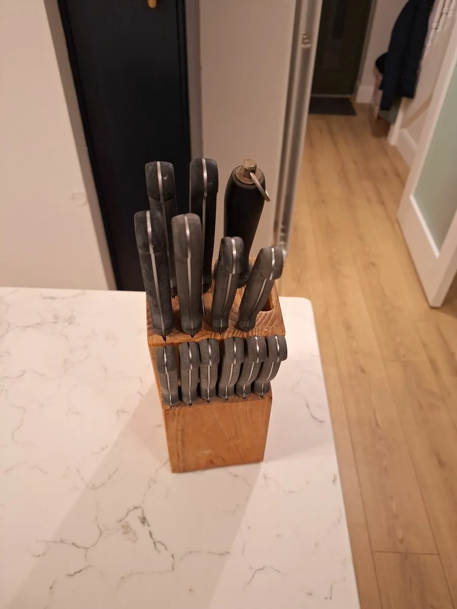 Kitchen knives - Image 1