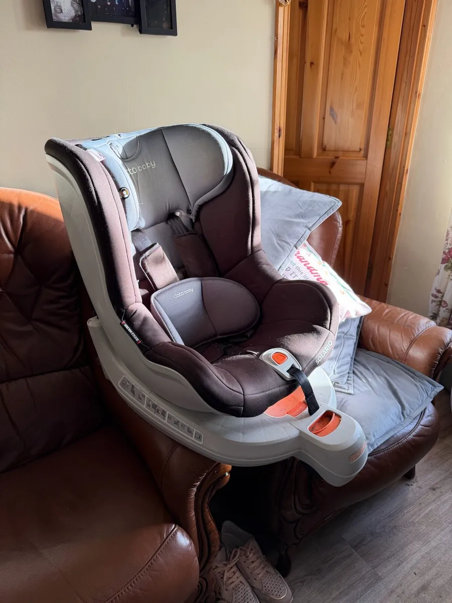 Child’s car seat - Image 3