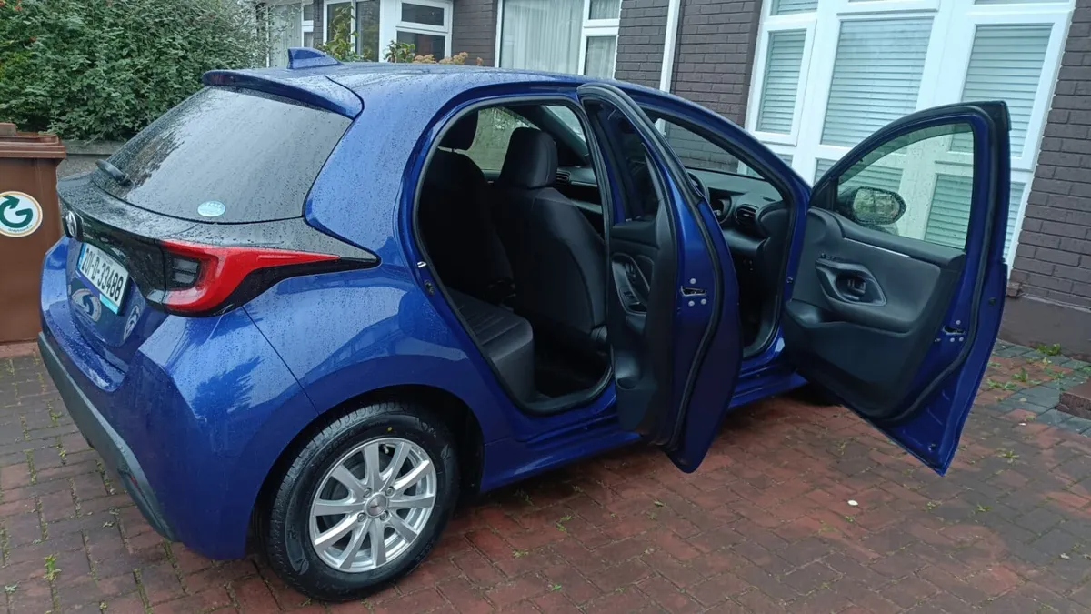 Toyota Yaris G Low milage and No scratches - Image 4