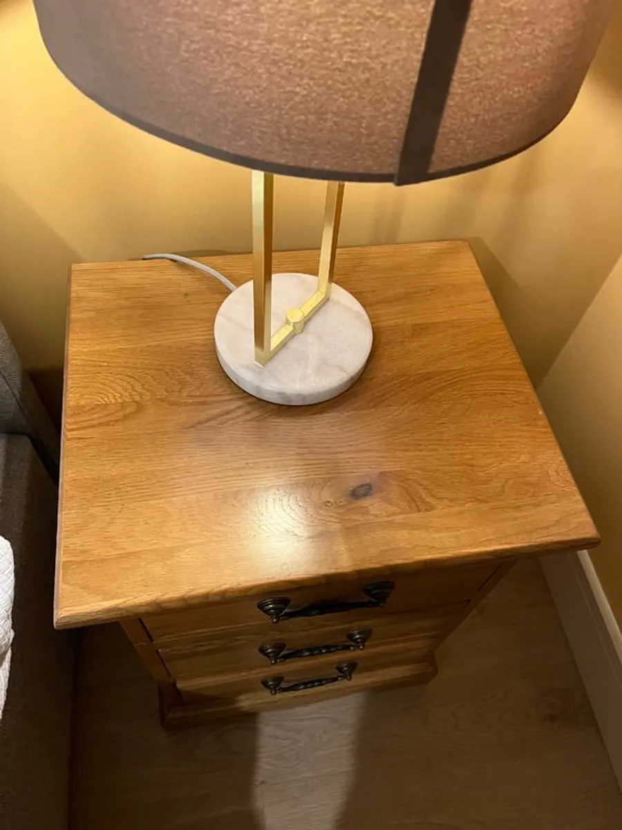 Solid oak bedside lockers - Image 2