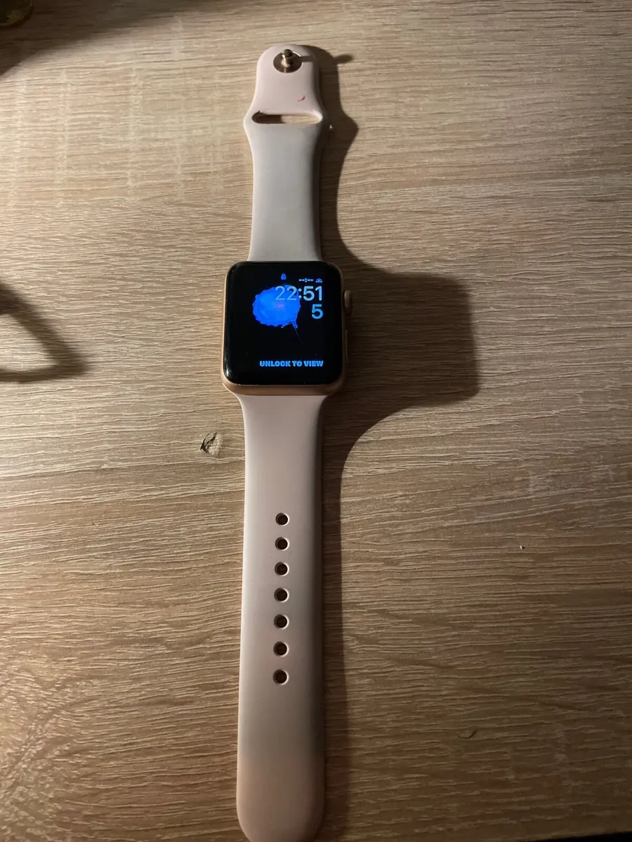 Apple Watch Series 3 42 mm aluminium case - Image 3