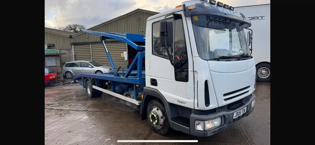 Iveco euro cargo 2 car recovery - Image 4