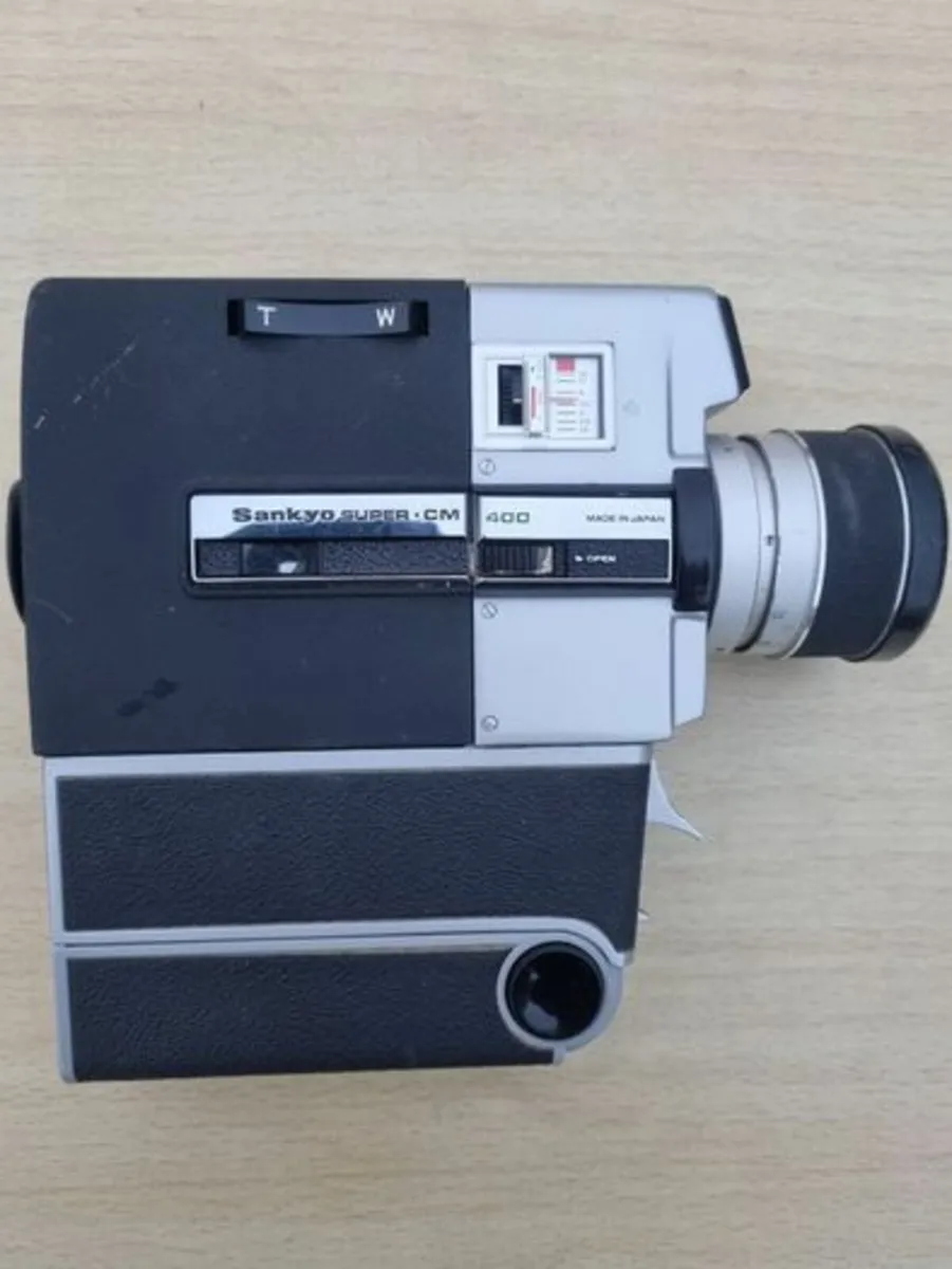 Vintage Movie Camera - Sankyo Super CM 400 - Image 1