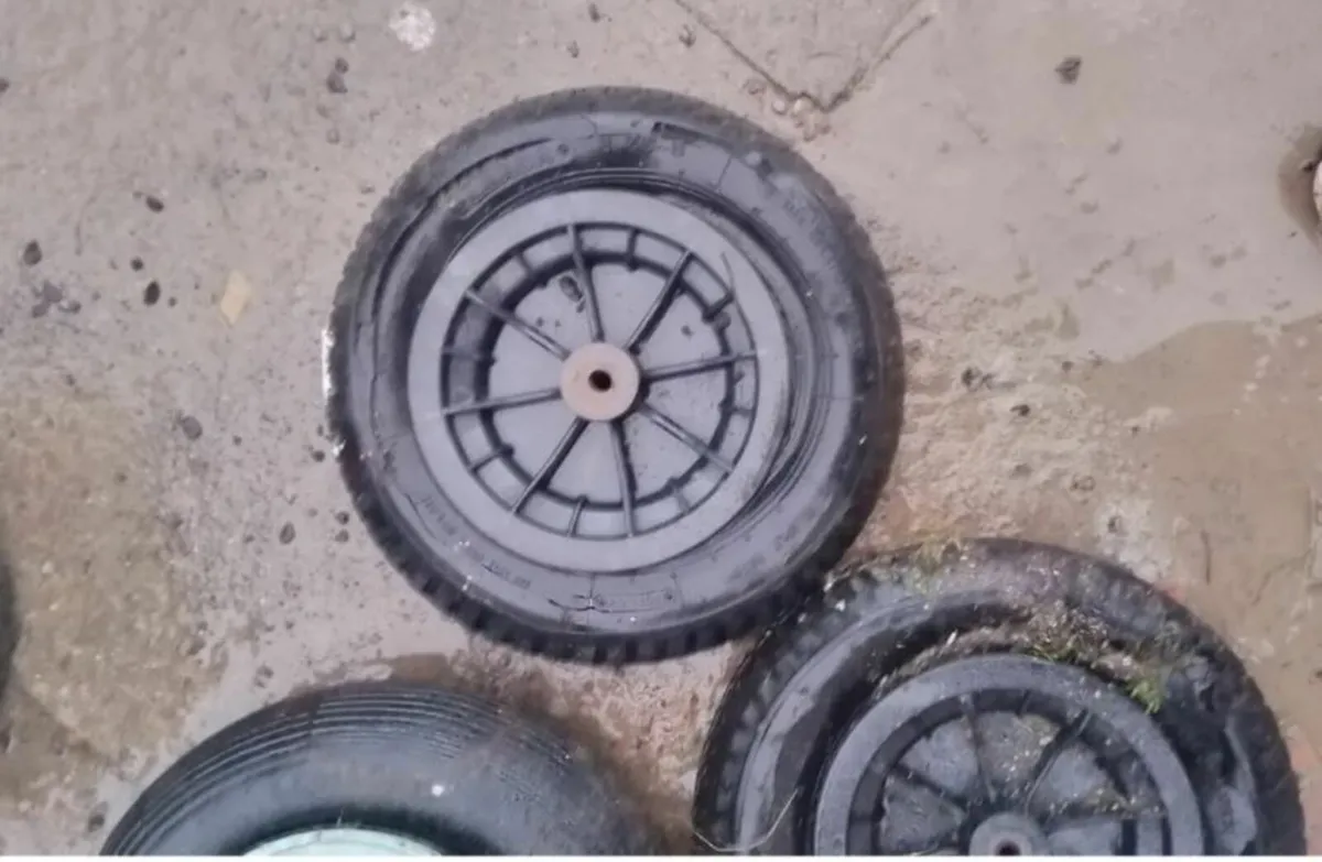 2 x Wheelbarrow wheels 3.50 - 8 Spares Repairs - Image 2