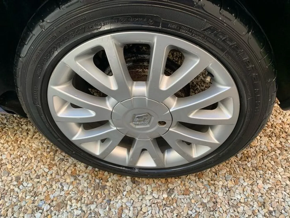 Renault Clio 1.1 Manual Dynamique - Image 2