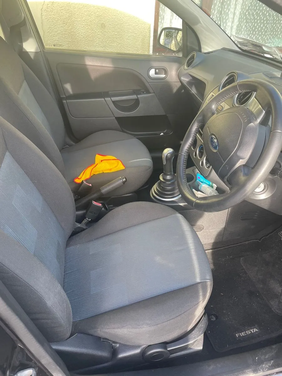 Ford Fiesta - Image 2