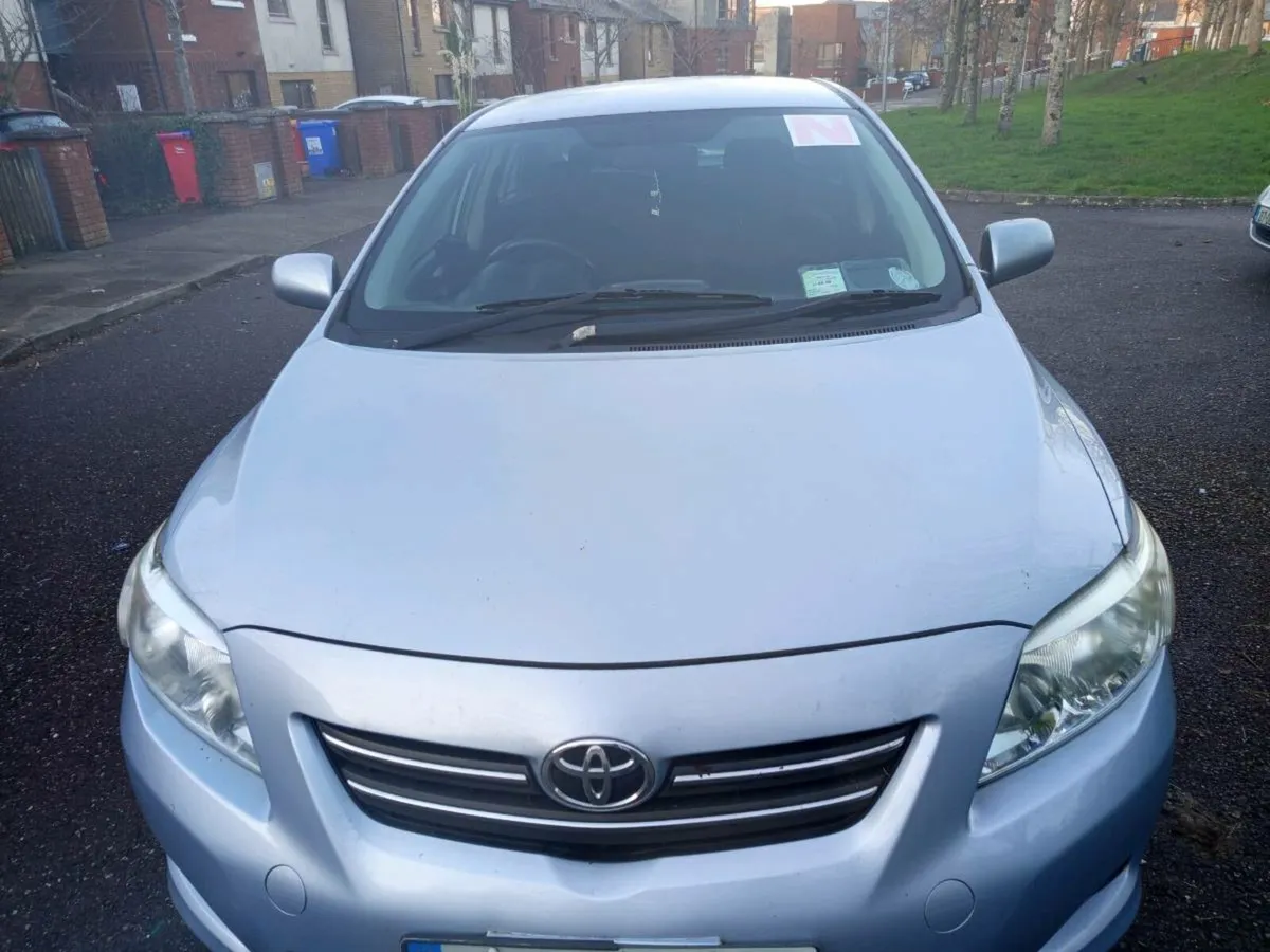 Toyota Corolla - Image 2