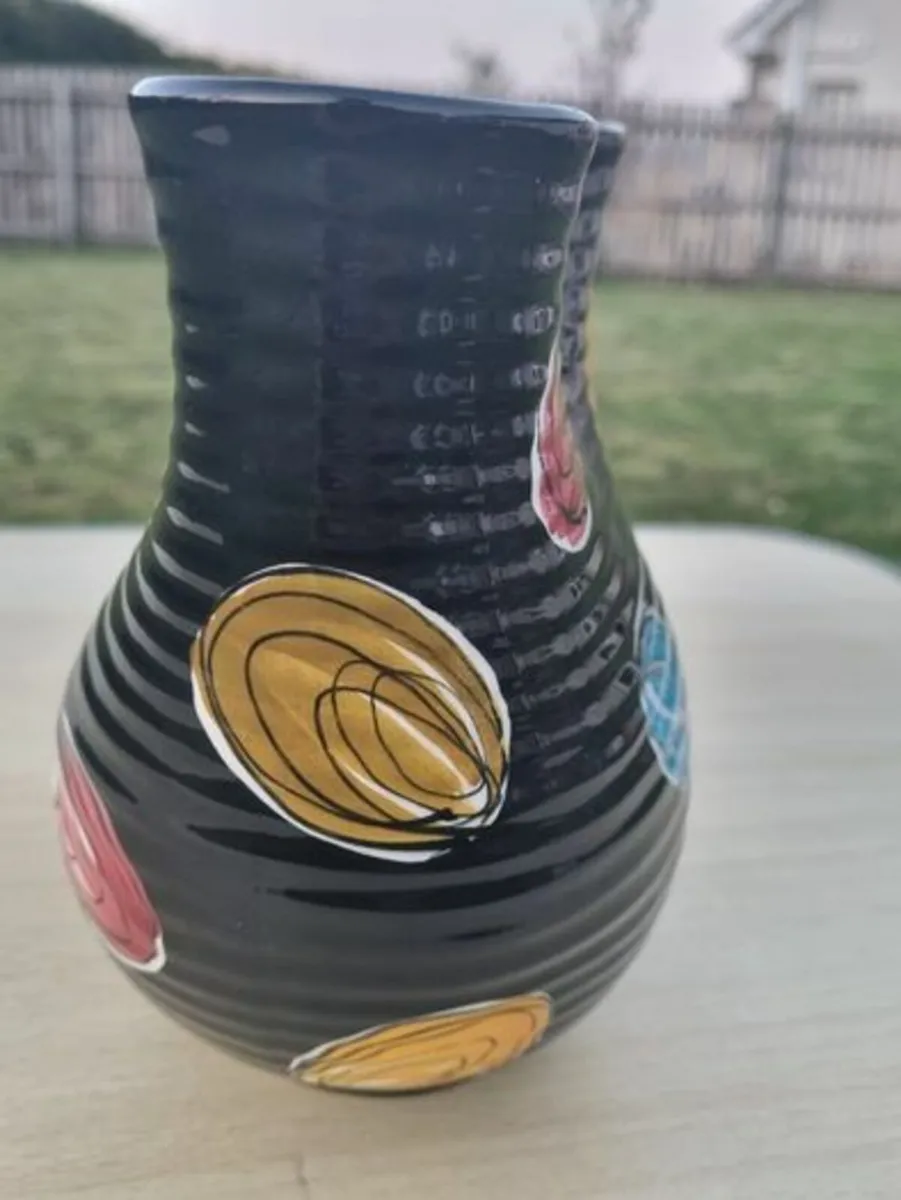 Dec. Carneval Vase - Image 3