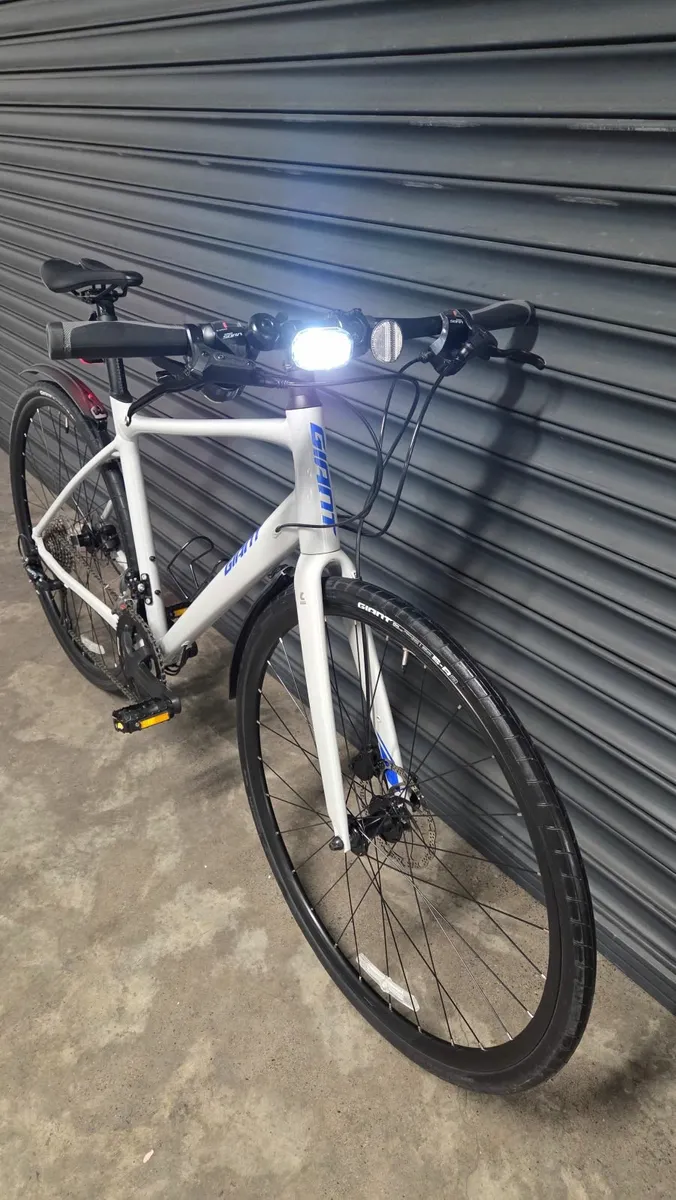 Giant Fastroad SL 2 bike - Image 3