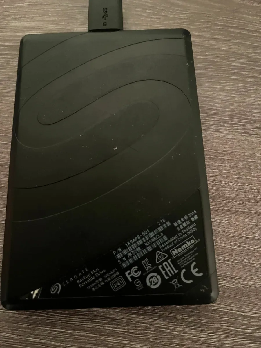 Seagate 2TB Slim Portable External HD Blue - Image 2