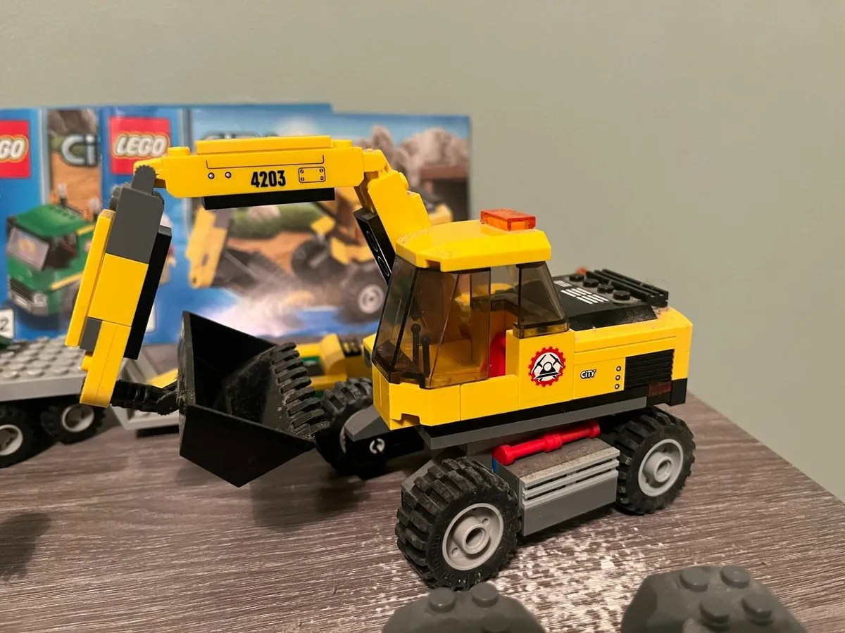 Lego City Excavator Transport (4203) - Image 3