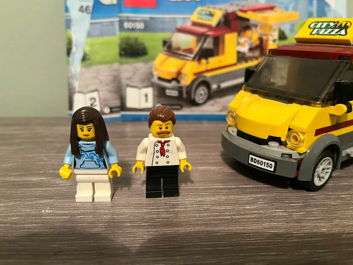 Lego City Pizza Van (60150) - Image 3