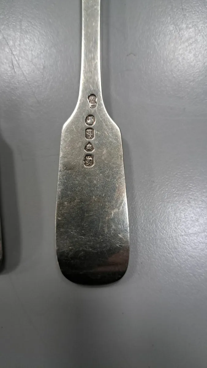 Sterling silver dinner forks - 2 off - Image 2