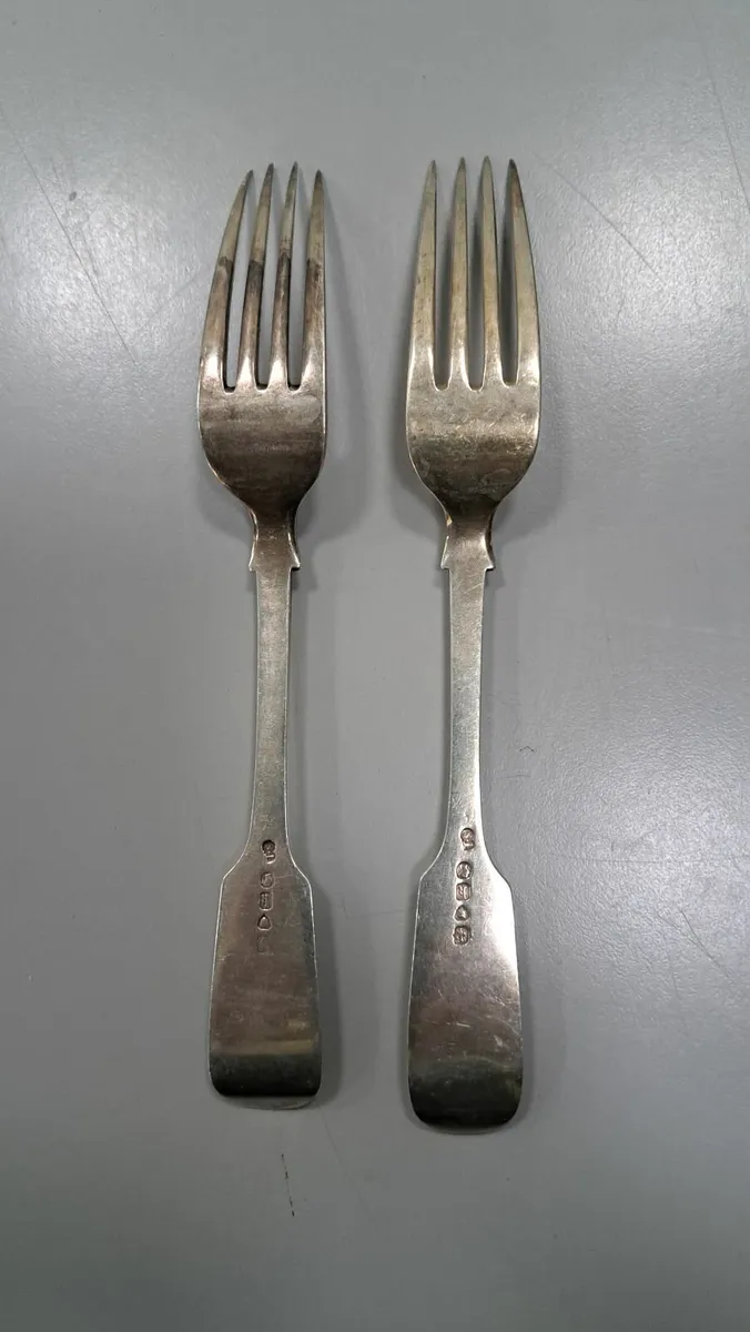 Sterling silver dinner forks - 2 off - Image 1