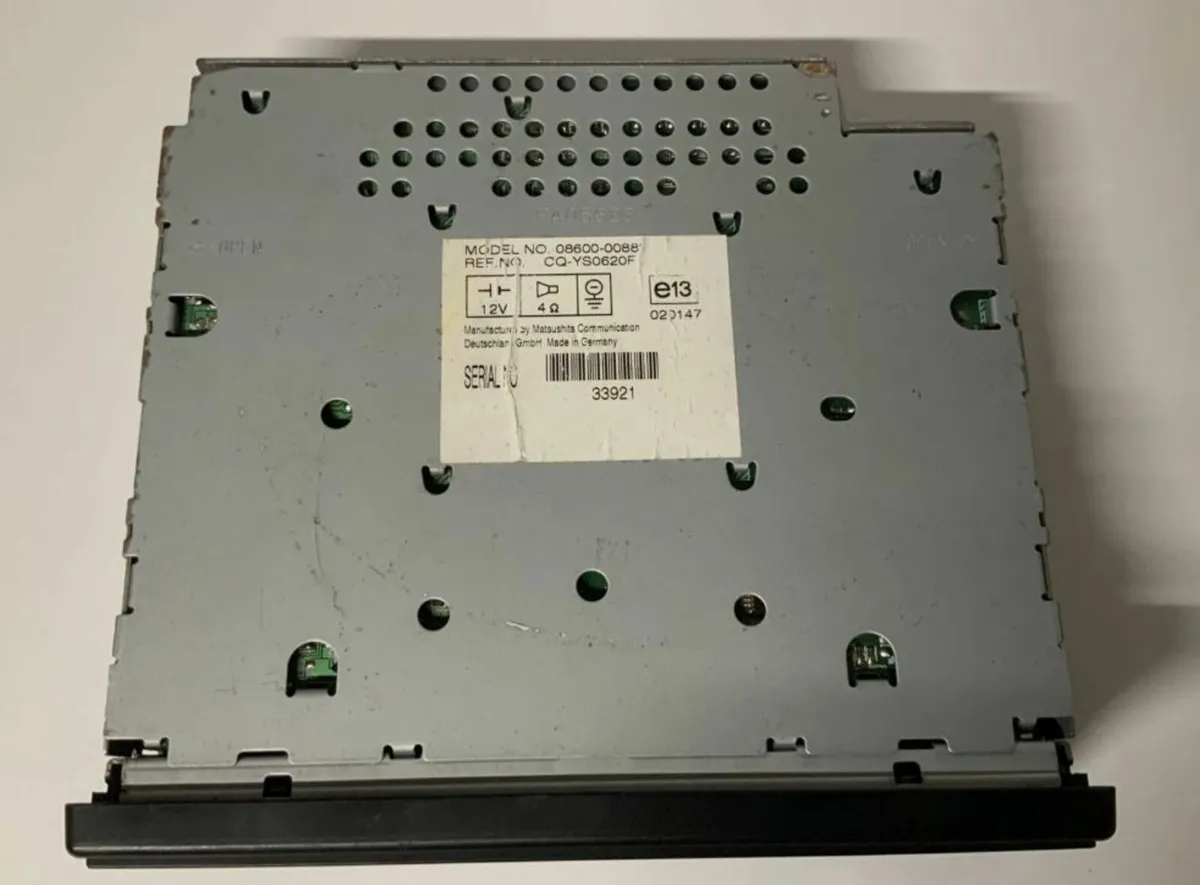 Toyota Original Radio Cassette Player TM4000 - Image 4