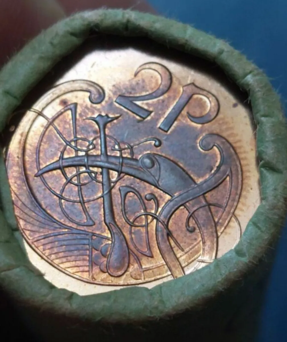 MINT CONDITION SEAL 1988 IRISH 2P ROLL OF CIONS - Image 2