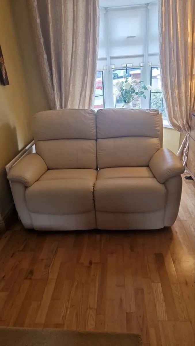 2 Seater leather recliner sofa - Image 1
