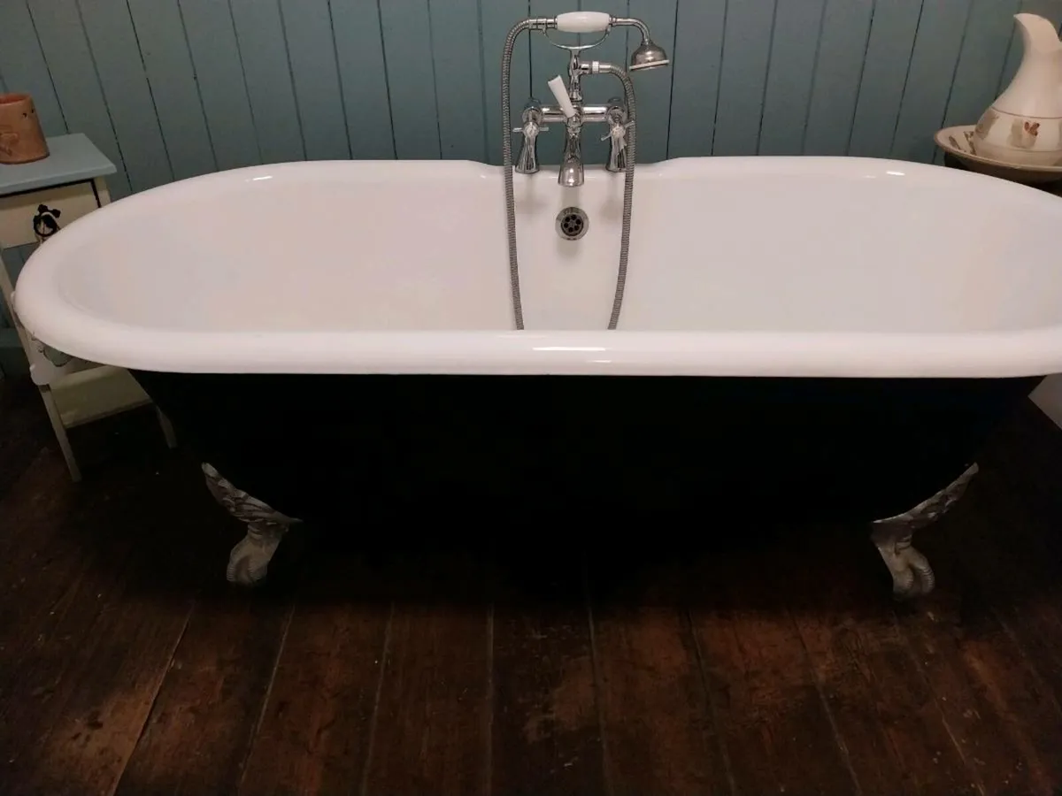 Cast Iron bath - Image 1